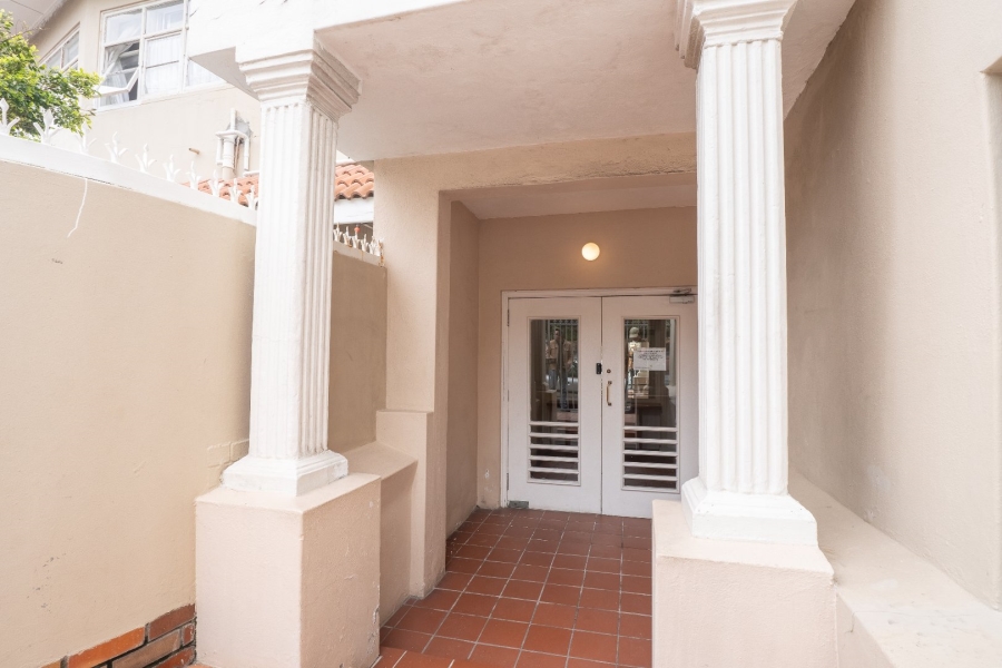 To Let 2 Bedroom Property for Rent in Fish Hoek Western Cape